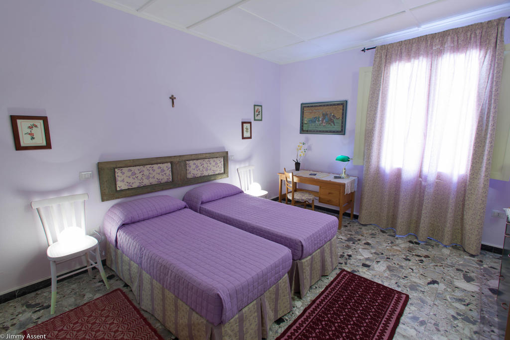 Hotel Sassari-In Zewnętrze zdjęcie